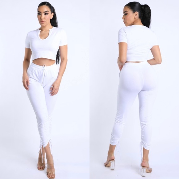 Crop top and matching pants set - Picture 2 of 11